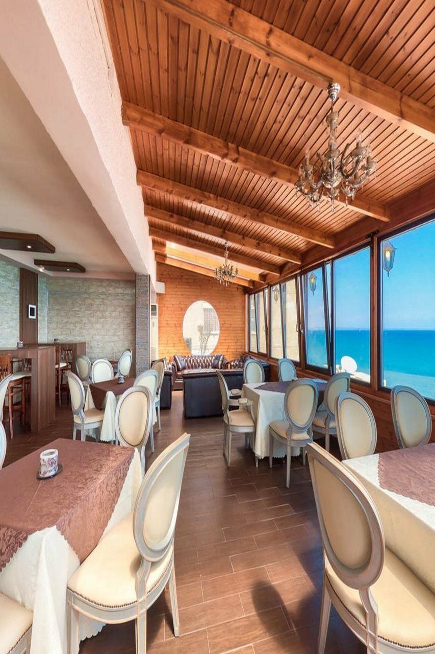 Mackenzie Beach Hotel 拉纳卡 外观 照片